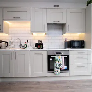 https://juliettes-by-staybc.cardiffhotelswales.com